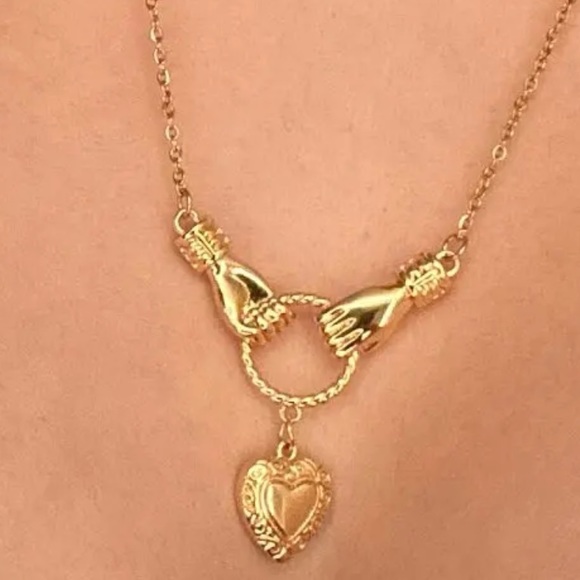 Heart Gold Pendant Necklace Sentimental Heart Hand Pendant Layering Necklace - Picture 4 of 4